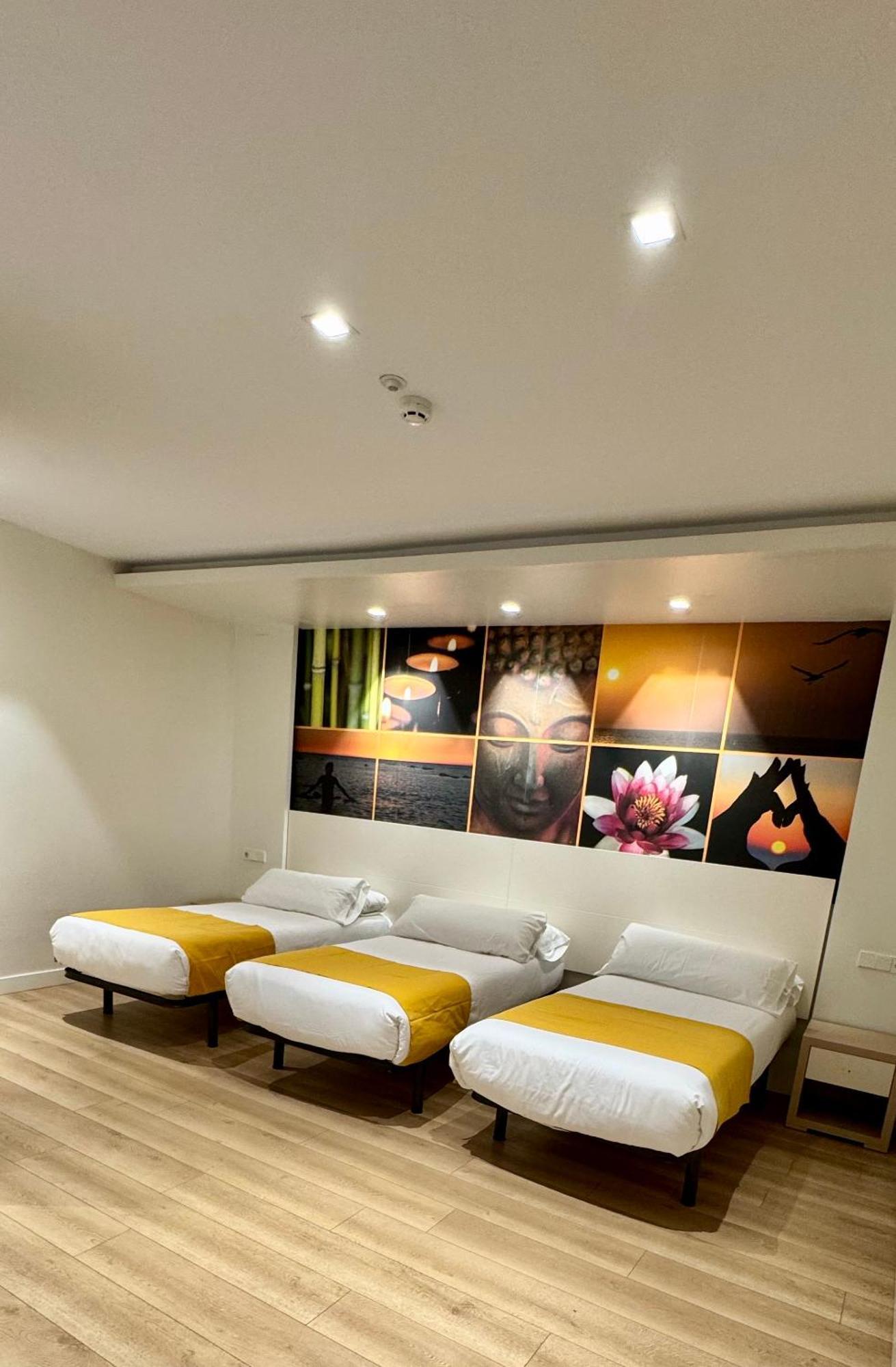 Apartamentos Apolo มาดริด ภายนอก รูปภาพ