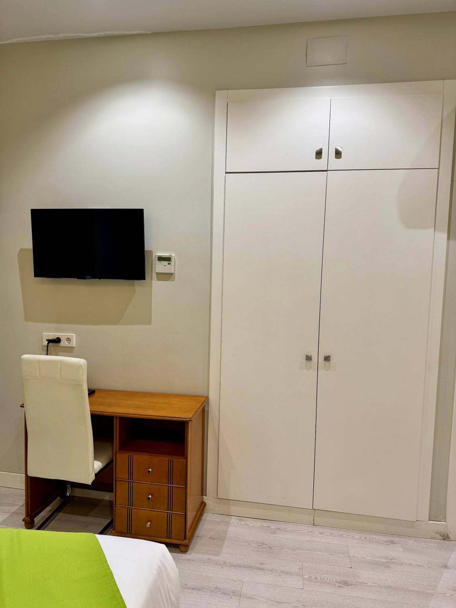 Apartamentos Apolo มาดริด ภายนอก รูปภาพ