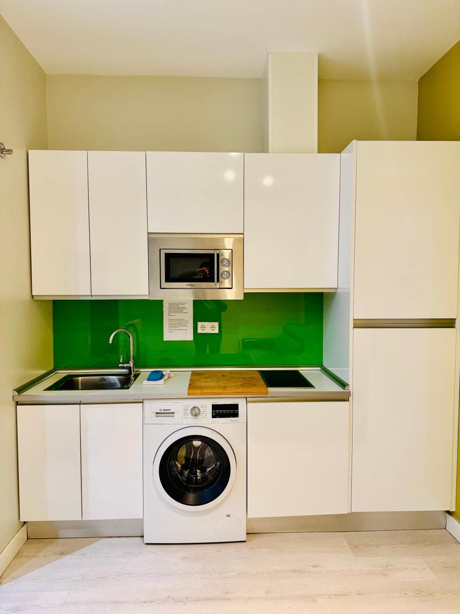 Apartamentos Apolo มาดริด ภายนอก รูปภาพ