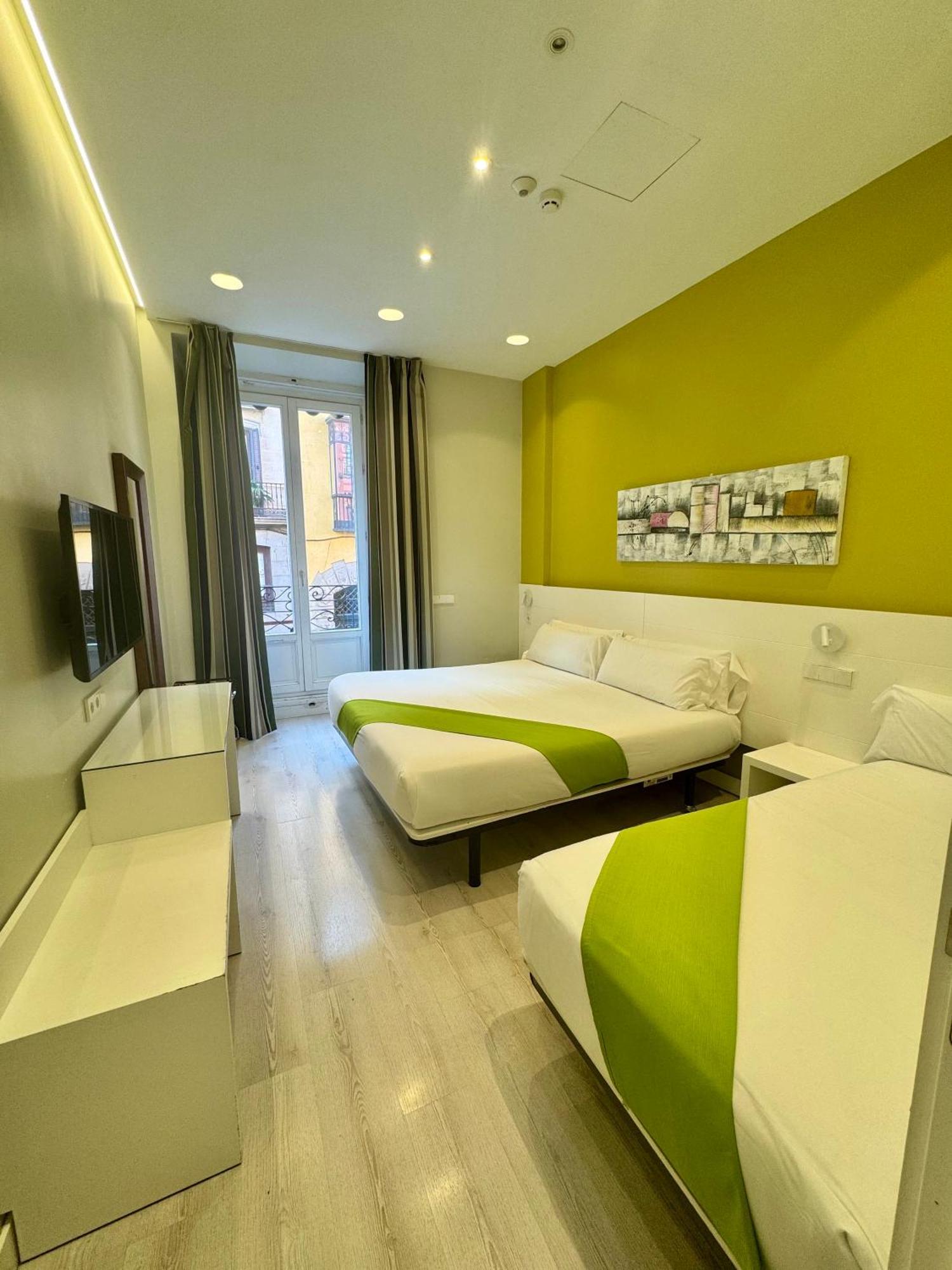Apartamentos Apolo มาดริด ภายนอก รูปภาพ