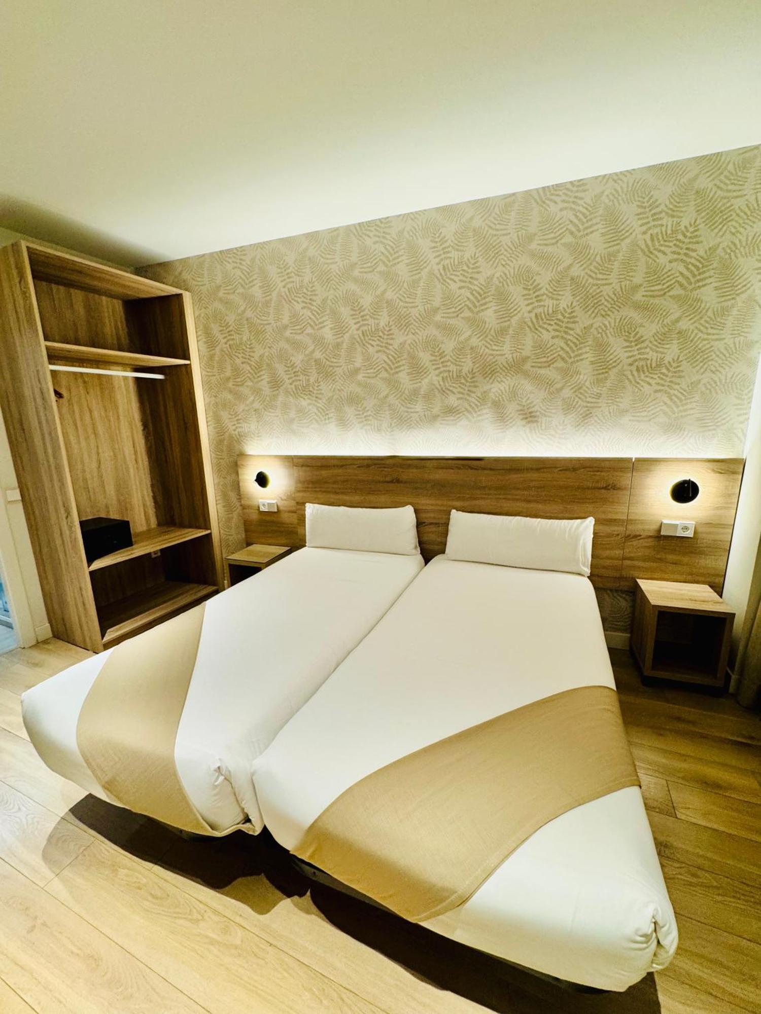 Apartamentos Apolo มาดริด ภายนอก รูปภาพ